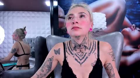 miss___angel online show from March 7, 2025, 9:27 pm