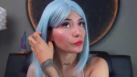 Charlotte online show from December 22, 2025, 6:16 pm