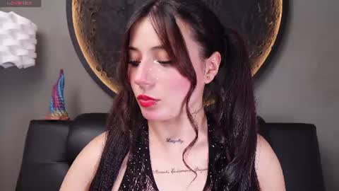 Snapshot of miss___charlotte chatting on June 10, 2026, 6:07 pm Charlotte online show from June 10, 2026, 6:07 pm