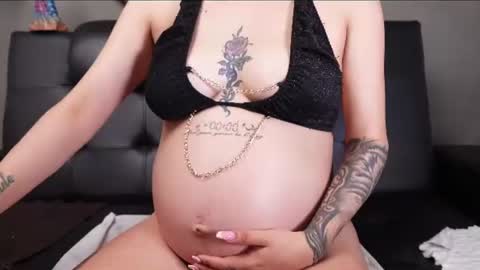 Snapshot of miss___charlotte chatting on July 10, 2026, 7:05 pm Charlotte online show from July 10, 2026, 7:05 pm