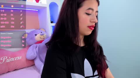 miss___zoe online show from February 1, 2025, 2:24 pm