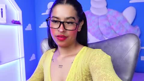 Anya online show from March 7, 2025, 11:07 am