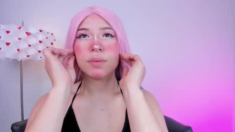 Daphne online show from September 22, 2025, 2:35 am