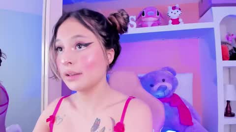 Lunna online show from September 30, 2025, 11:04 am