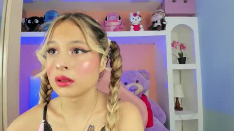 Lunna online show from November 3, 2025, 11:00 am