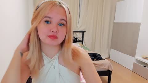 miss__selena online show from December 27, 2024, 12:07 am