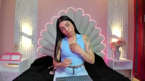 miss__star_ online show from June 12, 2026, 2:27 pm
