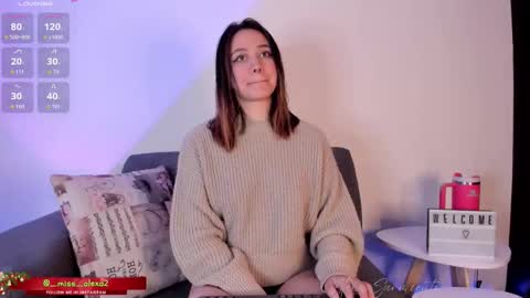 Alexa Sarmiento online show from December 16, 2025, 1:05 pm