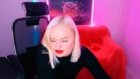 Snapshot of miss_alice_silver chatting on September 29, 2025, 8:24 pm miss_alice_silver online show from September 29, 2025, 8:24 pm