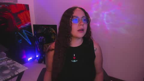 miss_alisse online show from April 21, 2026, 4:08 am