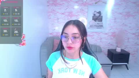 Snapshot of miss_andrea_t chatting on December 6, 2024, 2:06 pm andrea online show from December 6, 2024, 2:06 pm