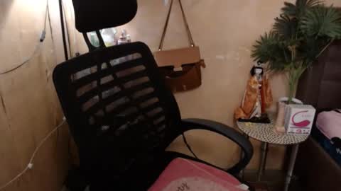 miss angelic15 online show from February 24, 2025, 6:27 am