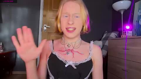 Snapshot of miss_barbie1 chatting on May 8, 2026, 4:23 pm Anya online show from May 8, 2026, 4:23 pm