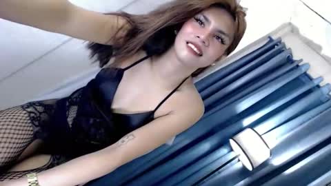 Snapshot of miss_bella69 chatting on September 21, 2025, 4:47 am miss_bella69 online show from September 21, 2025, 4:47 am