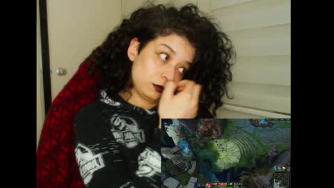 Snapshot of miss_carmila chatting on September 9, 2025, 11:26 pm Miss Carmila online show from September 9, 2025, 11:26 pm