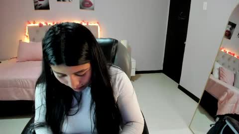 Snapshot of miss_cataleya__ chatting on May 25, 2026, 12:33 pm Cataleya online show from May 25, 2026, 12:33 pm