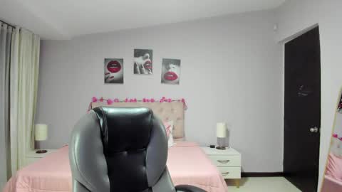 Snapshot of miss_cataleya__ chatting on May 26, 2026, 11:28 am Cataleya online show from May 26, 2026, 11:28 am