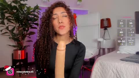 Catalina online show from December 27, 2024, 2:43 pm