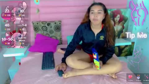 miss_charlotte78 online show from November 21, 2025, 9:57 pm