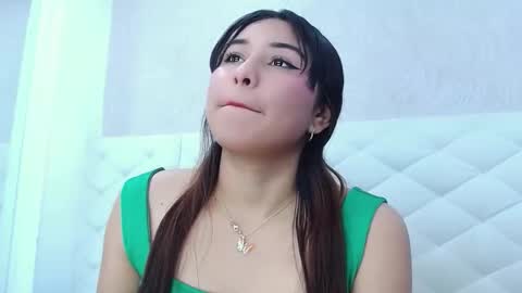 miss_charlotte78 online show from January 6, 2026, 7:39 pm