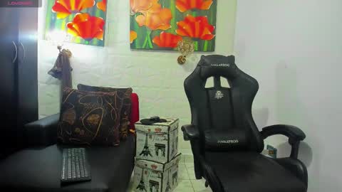 Snapshot of miss_clarepocahose chatting on February 8, 2026, 1:20 am Clare PocaHose online show from February 8, 2026, 1:20 am