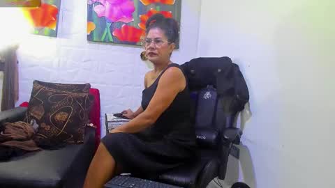 Snapshot of miss_clarepocahose chatting on February 9, 2026, 2:04 am Clare PocaHose online show from February 9, 2026, 2:04 am