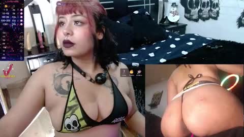 miss_clover online show from December 30, 2024, 7:26 am