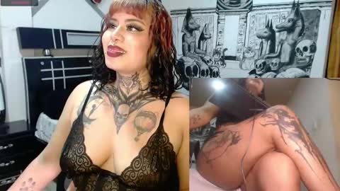 miss_clover online show from January 25, 2025, 9:36 am