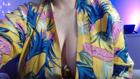 liza online show from January 3, 2025, 3:27 am