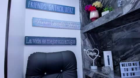 Snapshot of miss_danika chatting on April 20, 2026, 11:02 am Danika online show from April 20, 2026, 11:02 am