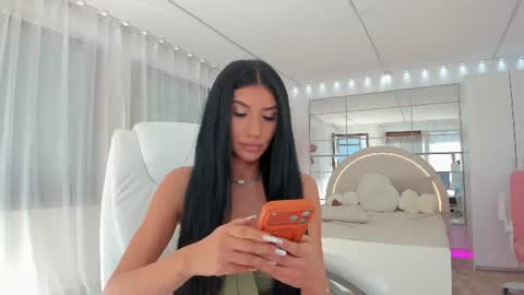 miss_diamond__ online show from June 11, 2026, 6:33 am