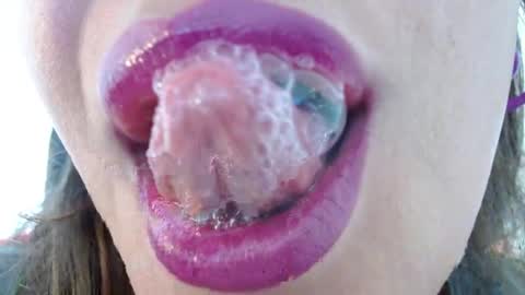 Miss Evoleth online show from April 15, 2026, 4:25 pm