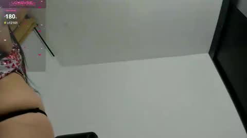 miss_eylens online show from February 19, 2025, 12:35 am