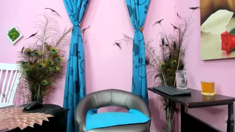 Snapshot of miss_flora chatting on September 29, 2025, 3:06 pm Monica Patricia online show from September 29, 2025, 3:06 pm