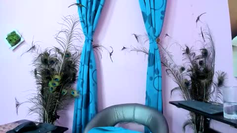 Snapshot of miss_flora chatting on October 24, 2025, 10:00 am Monica Patricia online show from October 24, 2025, 10:00 am