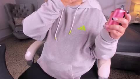 Snapshot of miss_francheska chatting on February 3, 2026, 11:48 am Francheska online show from February 3, 2026, 11:48 am