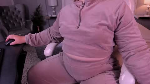 Snapshot of miss_francheska chatting on February 17, 2026, 11:50 am Francheska online show from February 17, 2026, 11:50 am