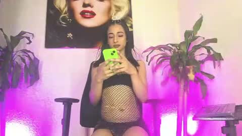 Snapshot of miss_isa19 chatting on June 16, 2026, 6:54 pm miss_isa19 online show from June 16, 2026, 6:54 pm