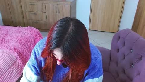 Isabella online show from February 6, 2025, 9:43 am