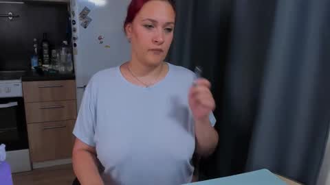 Jess online show from October 23, 2025, 2:16 pm