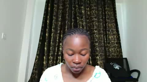 Miss Kiarrafit online show from May 15, 2026, 8:21 am
