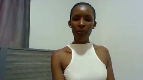 Snapshot of miss_kiki7 chatting on October 19, 2025, 8:15 am kiki online show from October 19, 2025, 8:15 am