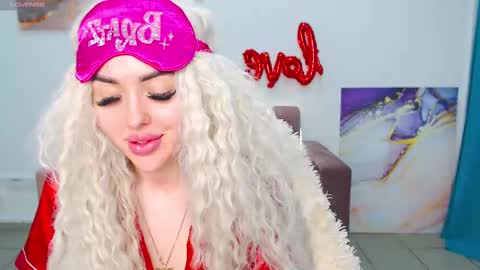 miss_kiten online show from February 17, 2025, 8:15 pm