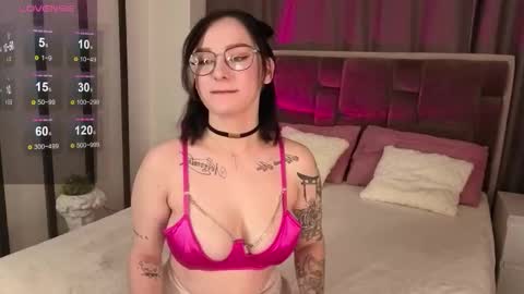 Gven dont forget to thumbs up me online show from October 19, 2025, 4:35 am