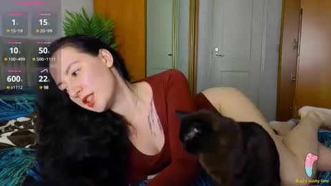 Laura online show from December 19, 2024, 4:57 pm
