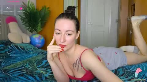 Laura online show from September 19, 2025, 10:05 am