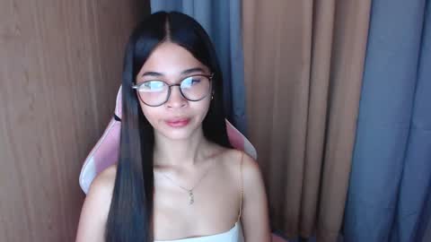 Snapshot of miss_lei18 chatting on March 12, 2025, 2:20 am leii online show from March 12, 2025, 2:20 am