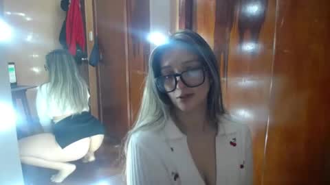lilieth  online show from January 11, 2025, 7:59 pm