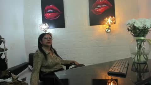Snapshot of miss_lucero1 chatting on March 3, 2025, 1:42 am lucero online show from March 3, 2025, 1:42 am