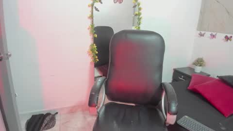 Snapshot of miss_luciferr chatting on March 3, 2026, 1:39 pm Luci online show from March 3, 2026, 1:39 pm